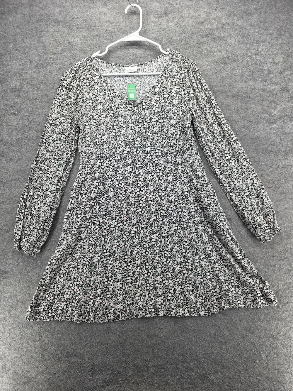 GAP Teen Dress Youth 18-20 Black White Ditsy Floral Long Sleeve Button Front